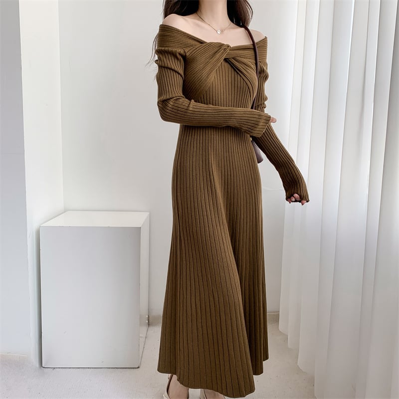 【dress】話題沸騰中 オシャレ無地ニットワンピース　M17589