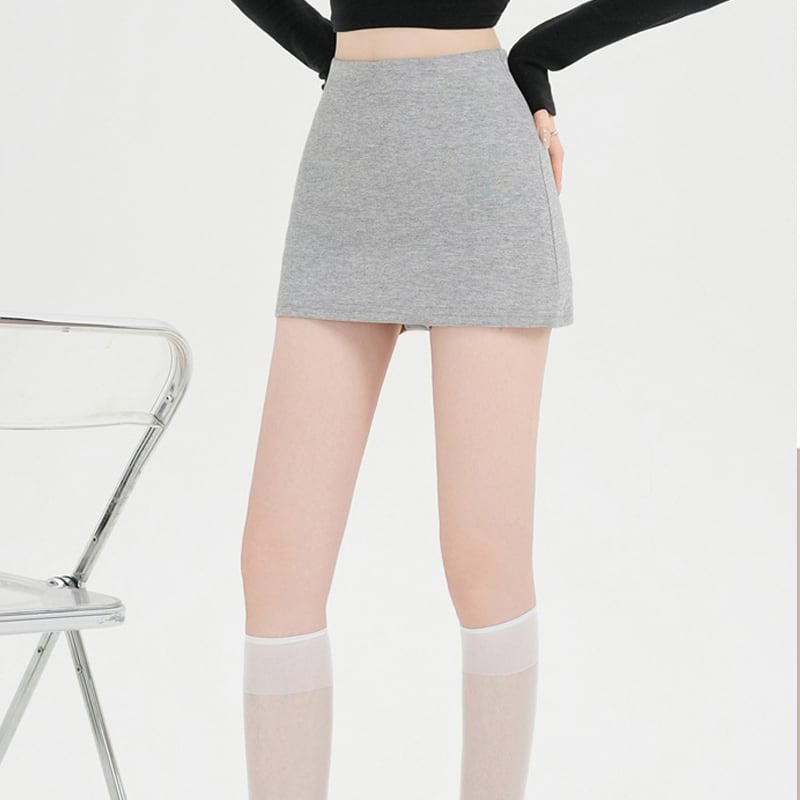 【bottoms】3色展開タイトスカート付きショートパンツ Q7869