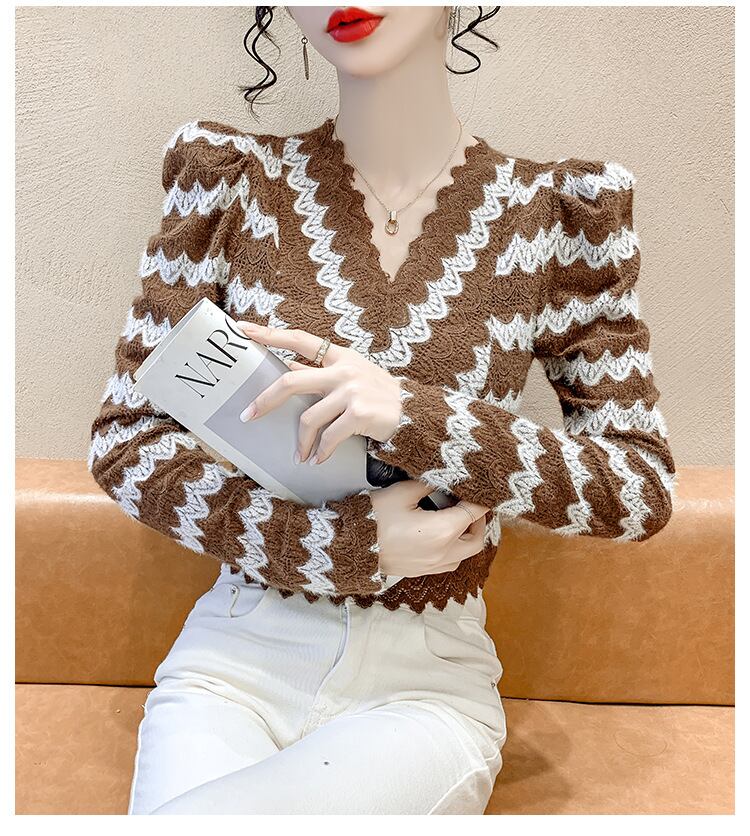 【tops】カットワークレースVネックトップス　M18298