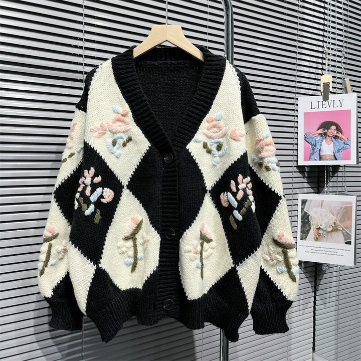 【outer】アーガイル柄刺繍ニットカーデ　N2082