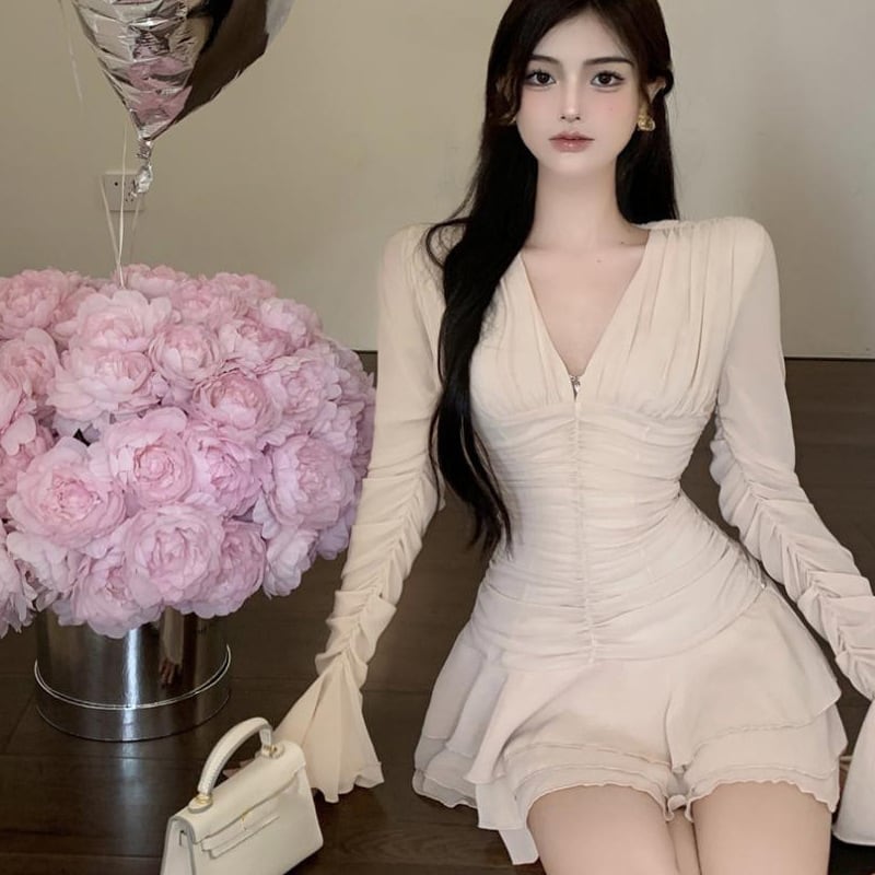 【dress】おしゃれ！Vネックデートワンピース着瘦せ　M17389