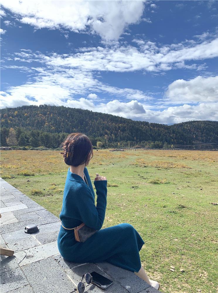 【dress】Vネック折り襟ニットワンピース　M17909