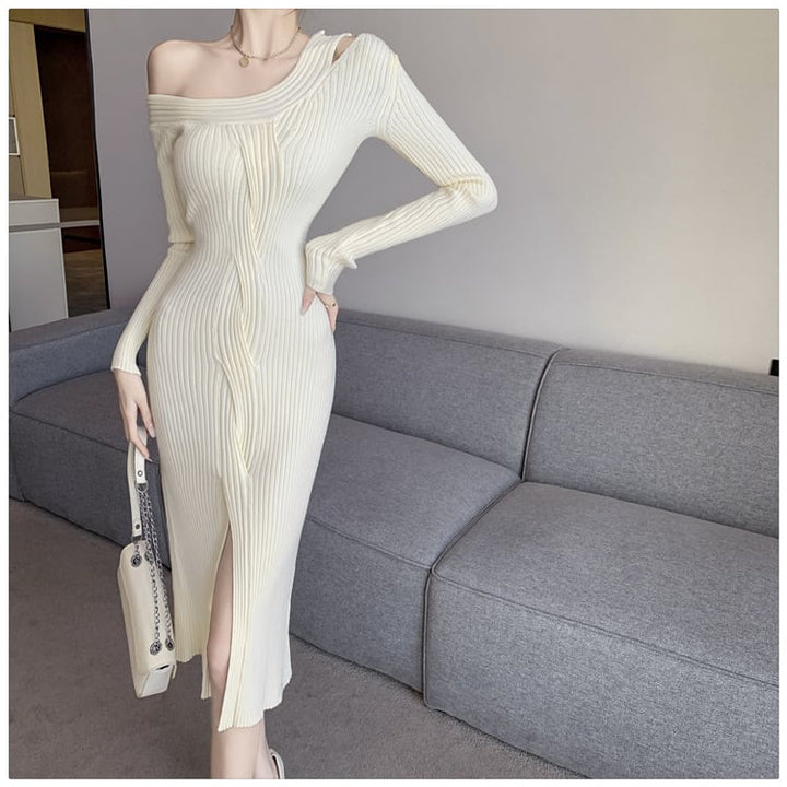 【dress】オフショルダースリットワンピース　M18403