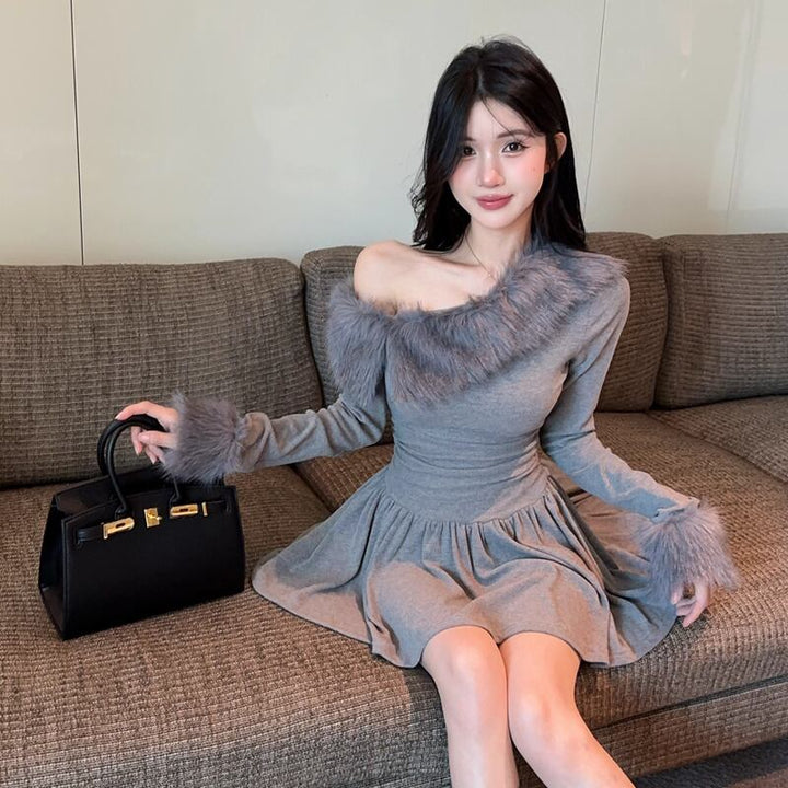 【dress】ファー付きフレアワンピース Q7564