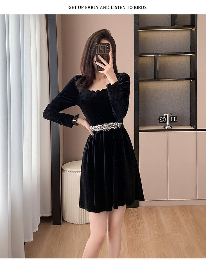 【dress】デートワンピースベルト付き　M17987