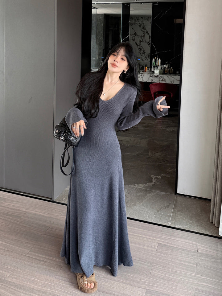 【dress】Vネックロングニットワンピース Q9181
