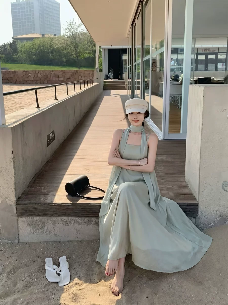 【dress】スカーフ付きサテンロングキャミワンピース Q8621