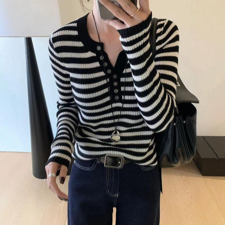 【tops】Vネックニットトップス　M26791