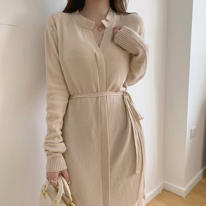 【dress】大人らしい Vネックニットワンピース　M17659