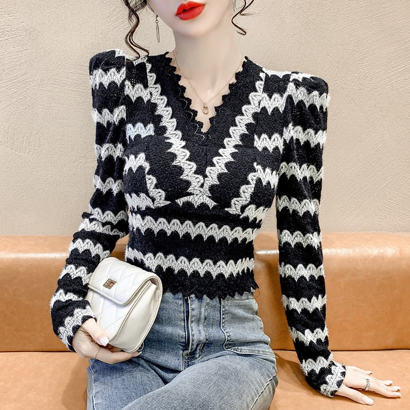 【tops】カットワークレースVネックトップス　M18298