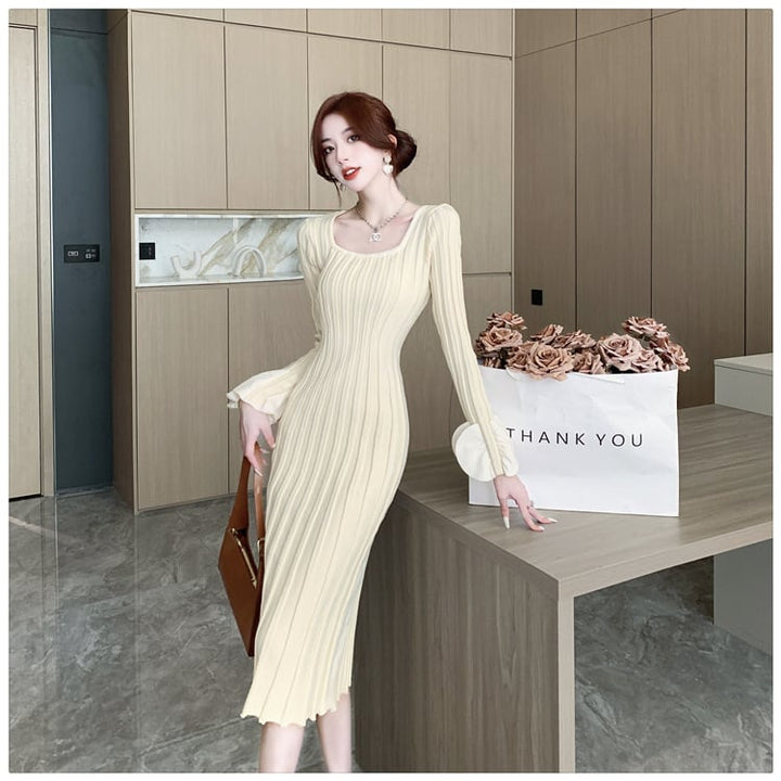 【dress】大人らしい エレガントニットワンピース　M17598