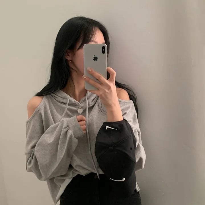 【tops】オフショルダーフーディーパーカー　M18906