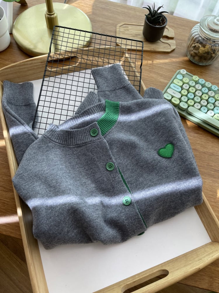 【outer】刺繍ニットカーデ　M18107