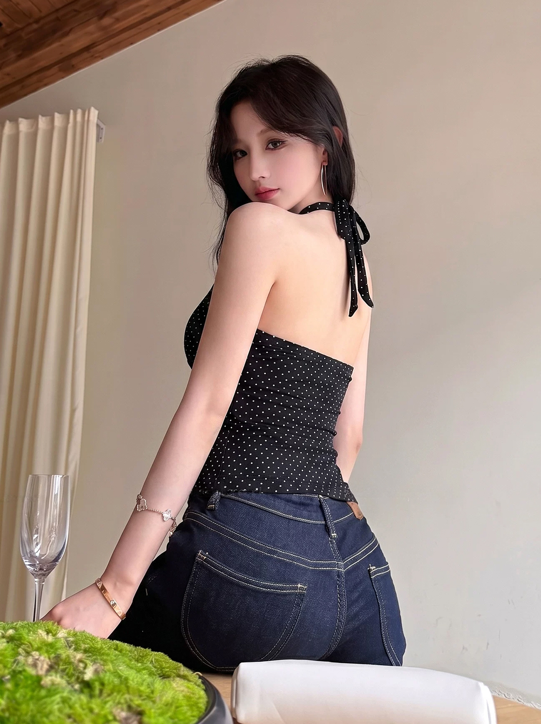 【tops】ドット柄ホルターネックトップス Q8642