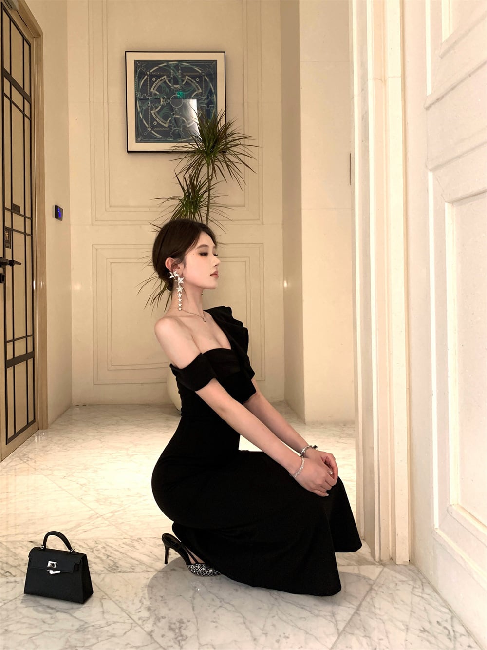 【dress】ワンショルダーフリルマーメイドワンピース　M31571