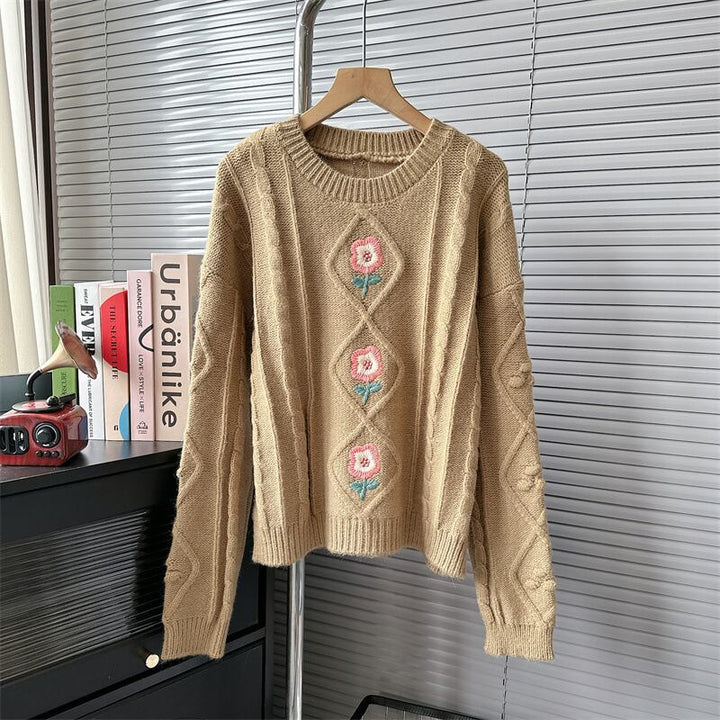 【tops】刺繍クルーネックニットセーター　M18547