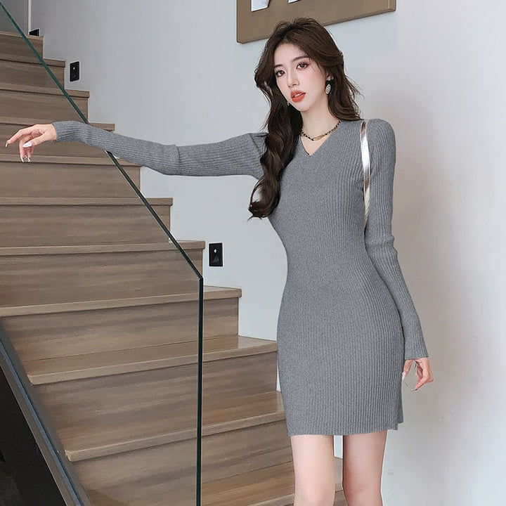 【dress】早い者勝ちVネックニットワンピース　M17588
