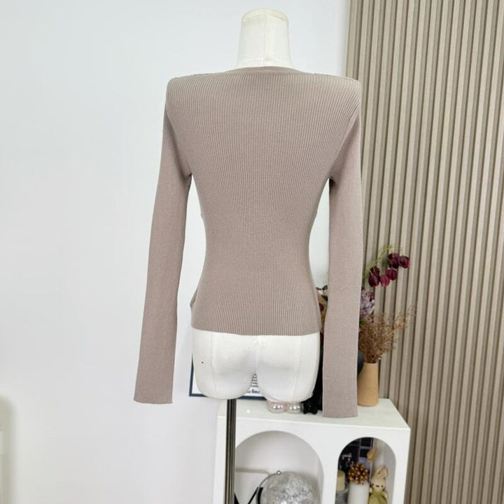 【tops】フロントカットニットトップス Q7622