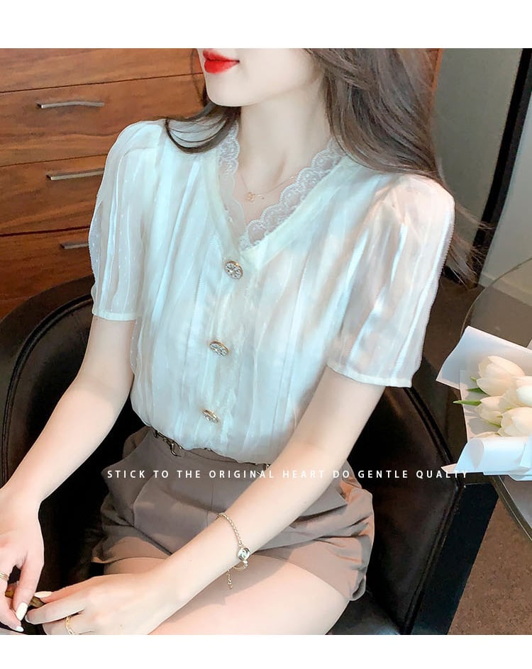 【tops】おしゃれ！Vネックレース切り替えシャツトップス　M17041