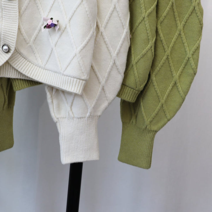 【outer】ボタンデザインニットカーデ　M18178
