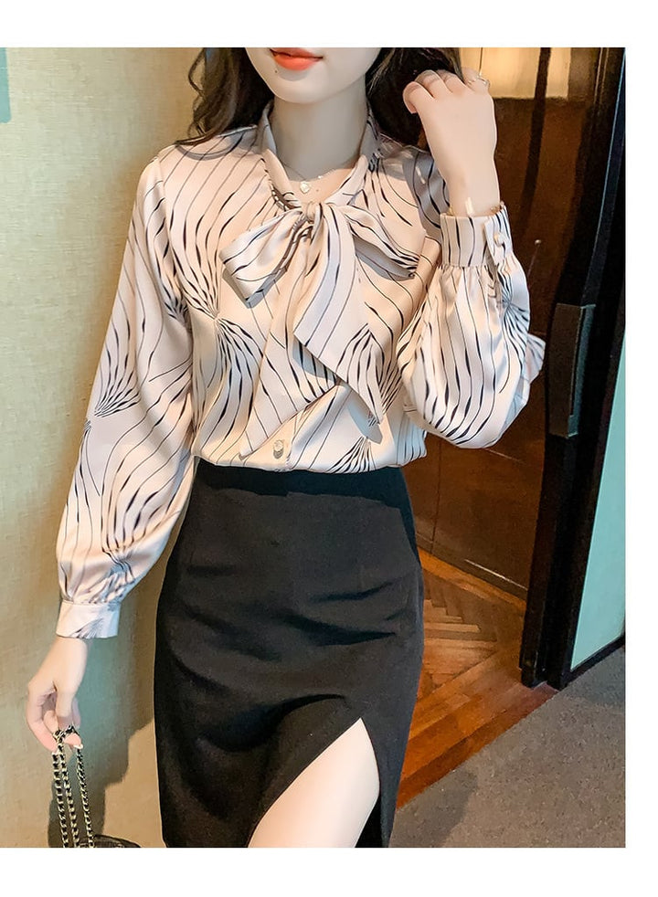 【tops】プリントシャツトップス　M18304