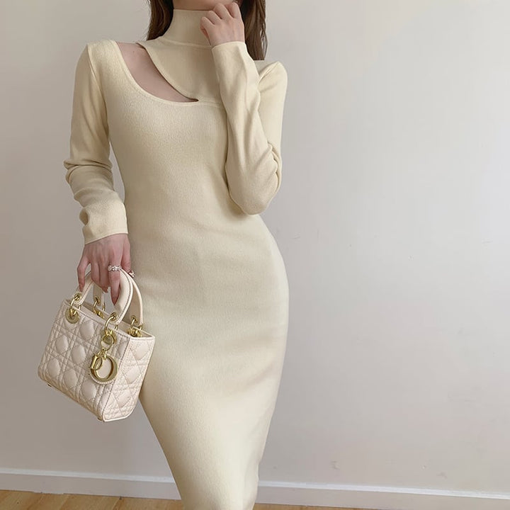 【dress】人気を独占中 カットワークニットワンピース　M17660
