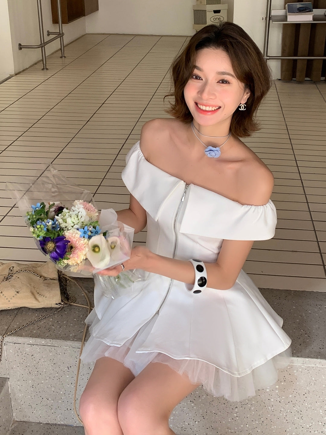 【set】オフショルダートップス×チュールミニスカートセット Q8676