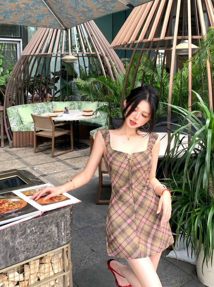 【dress】バックオーポンミニキャミワンピース Q8578
