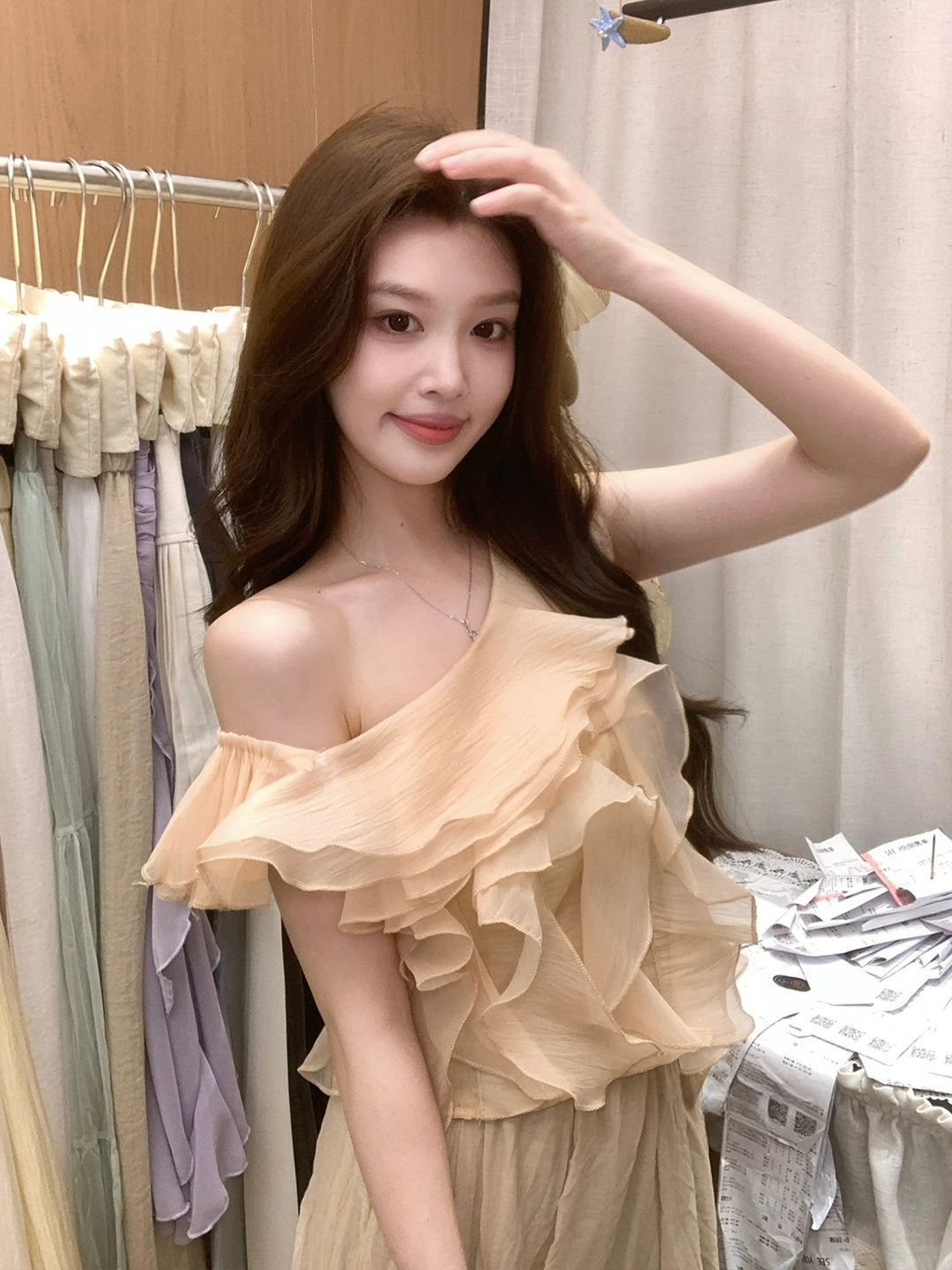 【tops】ワンショルダーギャザーフリルトップス Q8659