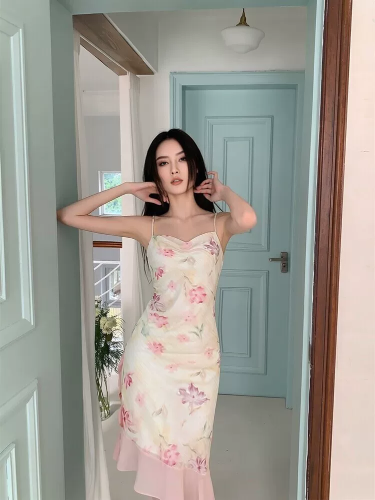 【dress】フラワー柄キャミワンピース Q8544