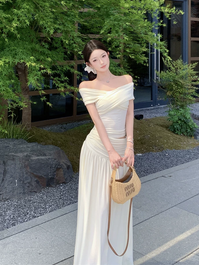 【set】クロスネックトップス×ロングスカートセット Q8566