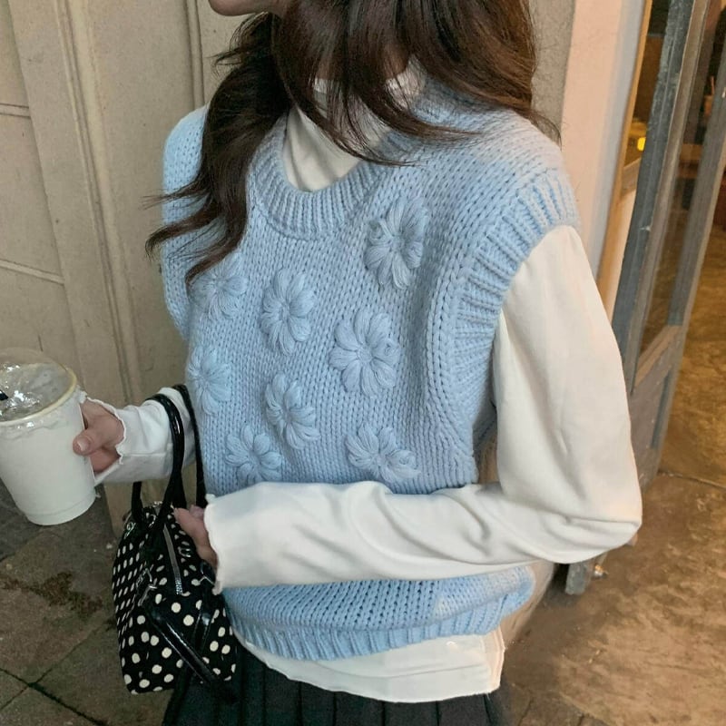 【tops】立体感フラワーニットベスト Q8061