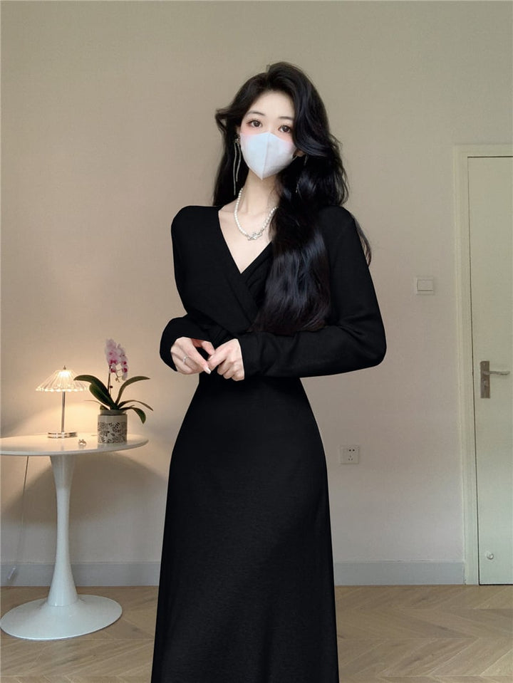 【dress】Vネックニットワンピース　M18047