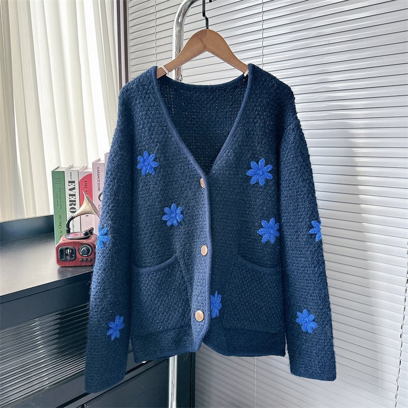 【outer】Vネック刺繍ニットカーデ　M26690