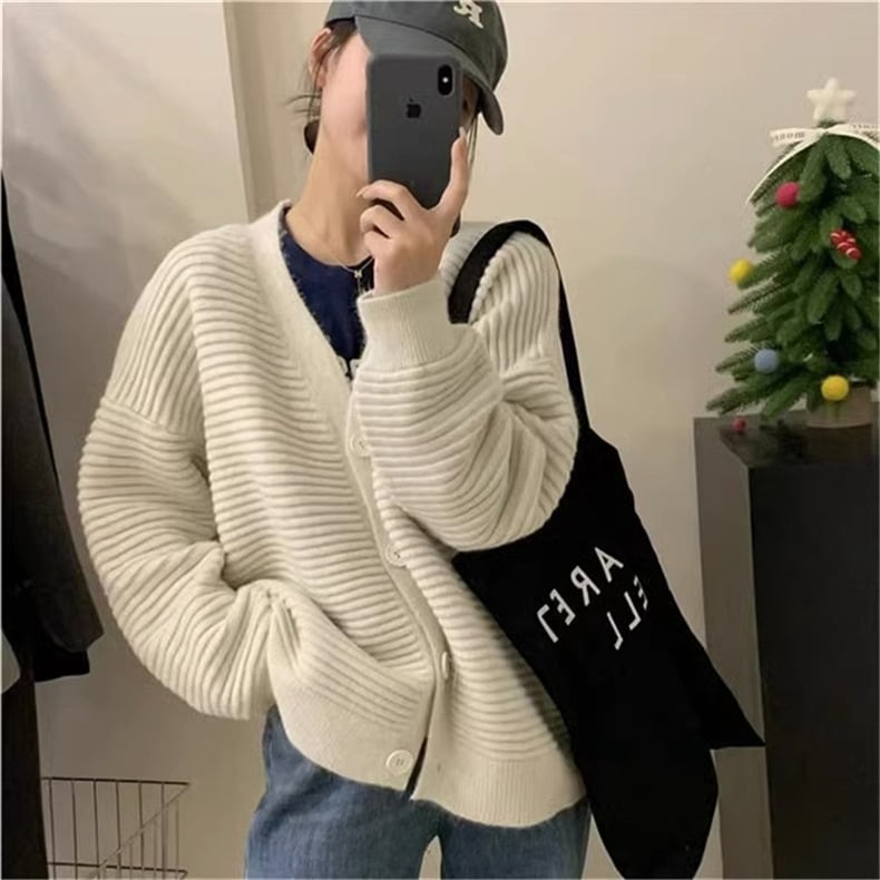 【outer】Vネックニットカーディガン　M17793