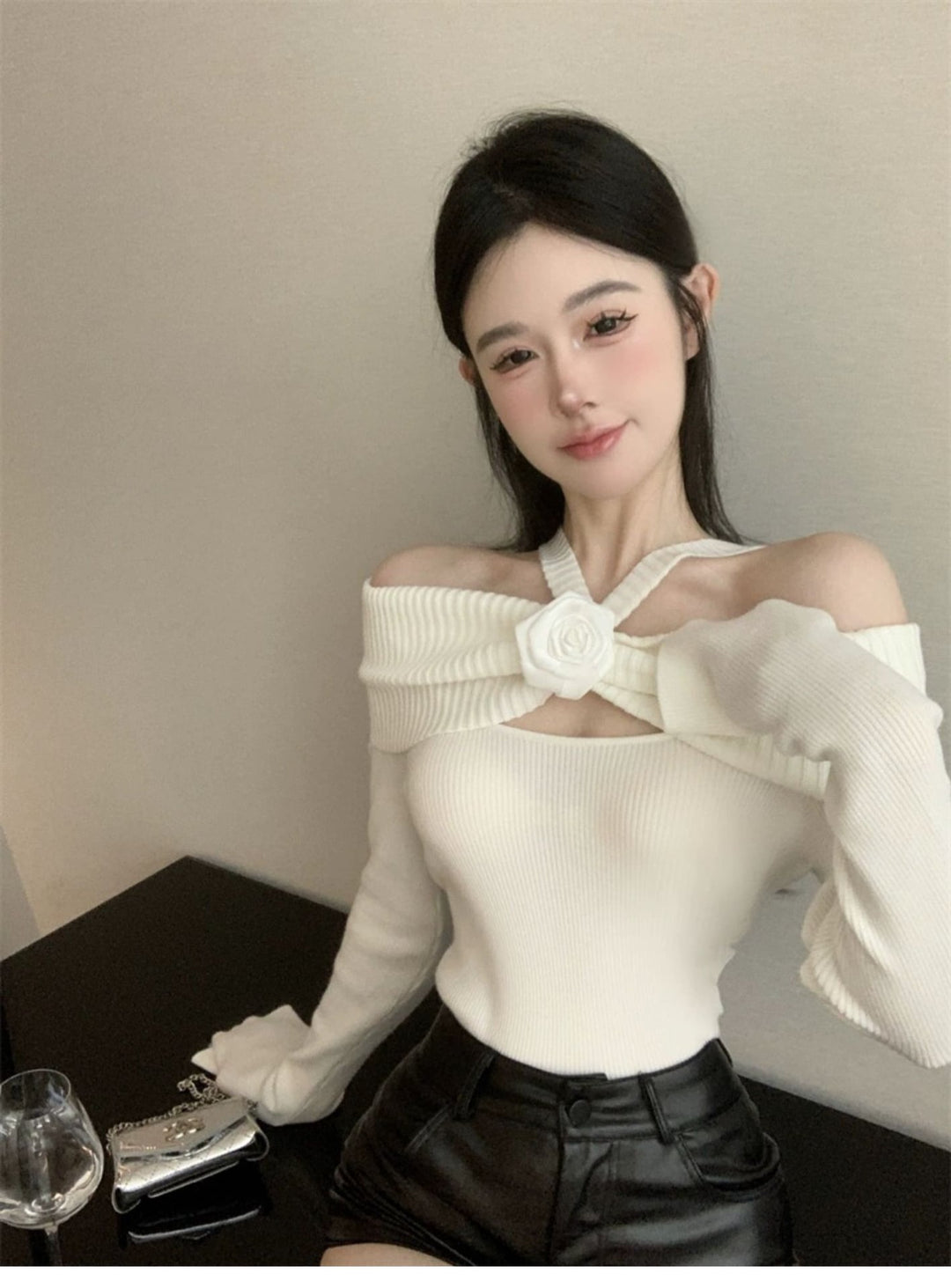 【tops】オフショルダーニットトップス　M26734