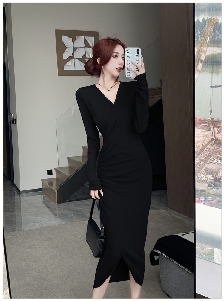 【dress】細身効果抜群♪Vネックスリットニットワンピース　M17486