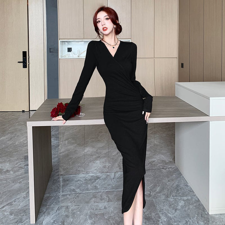 【dress】細身効果抜群♪Vネックスリットニットワンピース　M17486