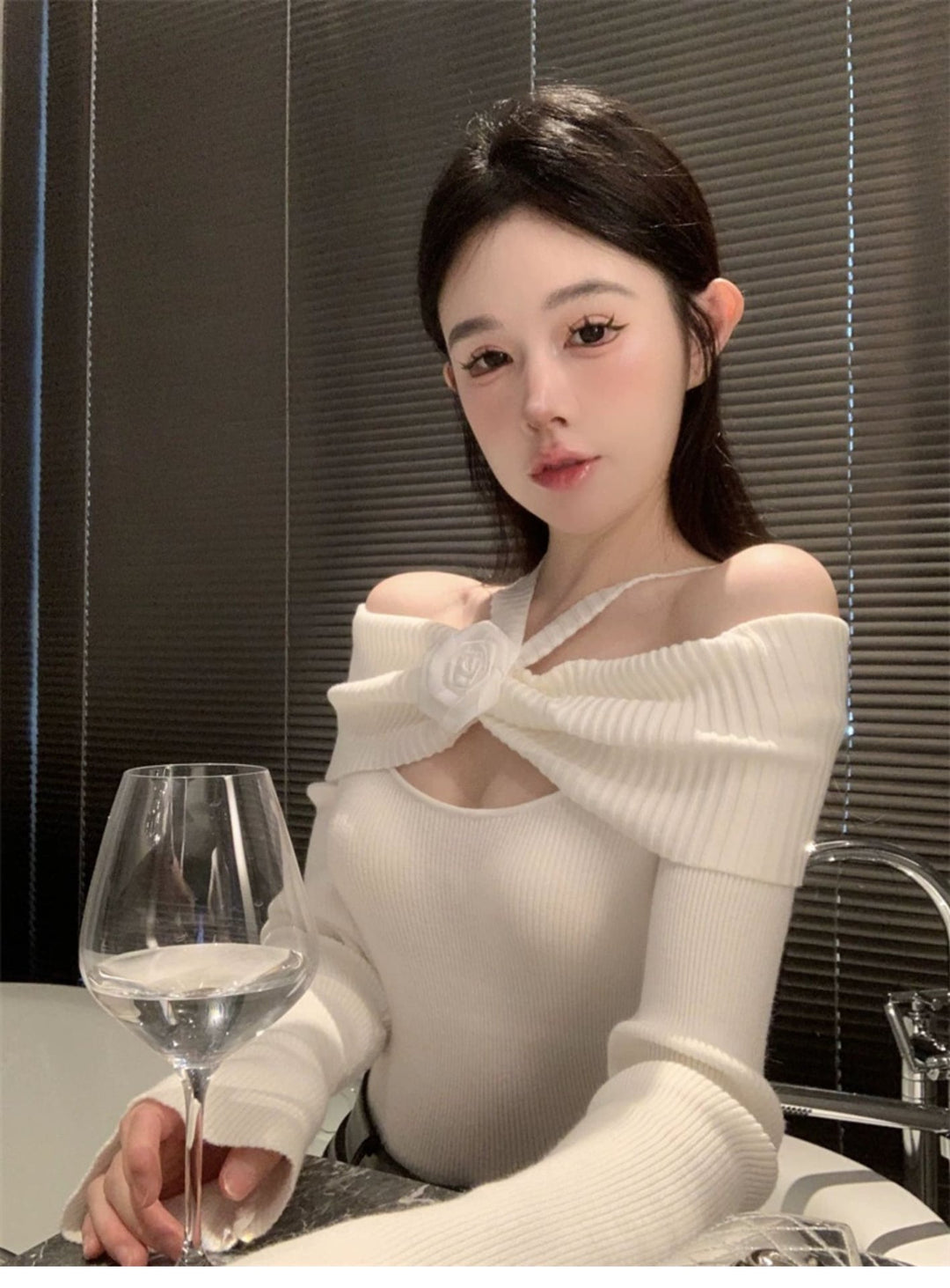【tops】オフショルダーニットトップス　M26734