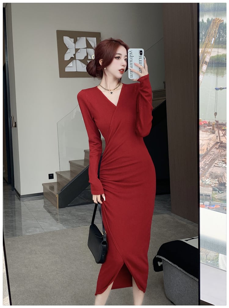 【dress】細身効果抜群♪Vネックスリットニットワンピース　M17486