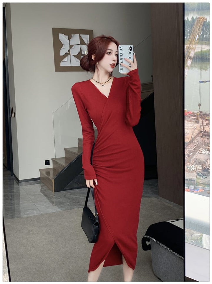 【dress】細身効果抜群♪Vネックスリットニットワンピース　M17486