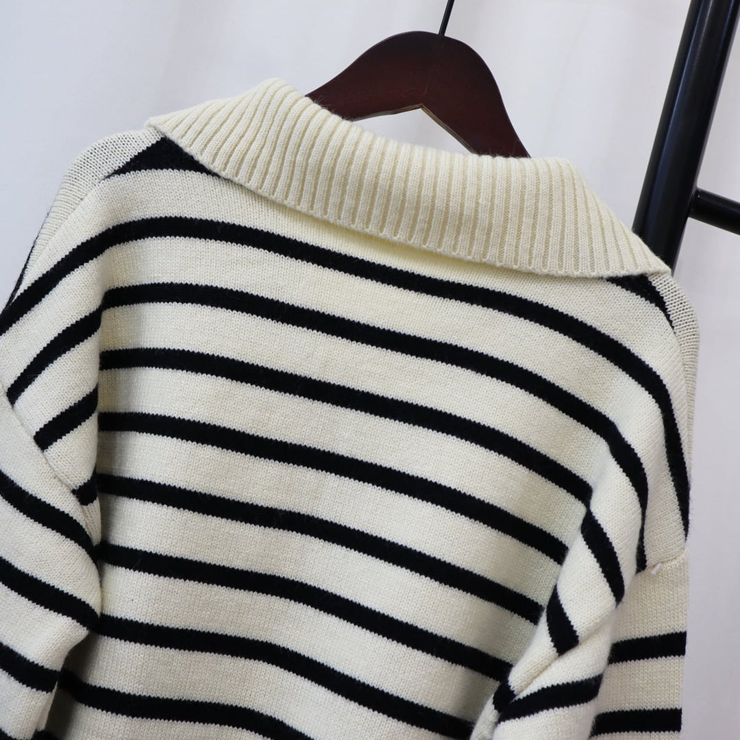【tops】クルーネックボーダー柄ニットセーター　M17997