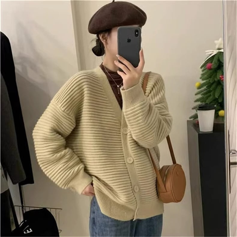 【outer】Vネックニットカーディガン　M17793