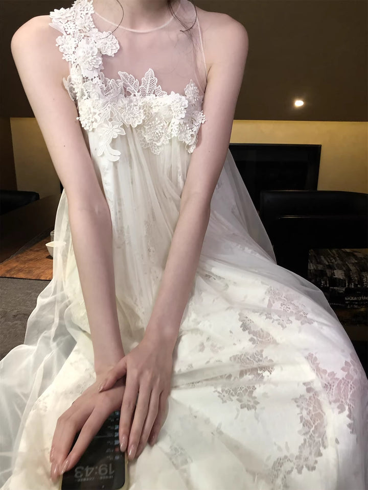 【dress】立体感フラワーノースリーブチュールワンピース Q8409