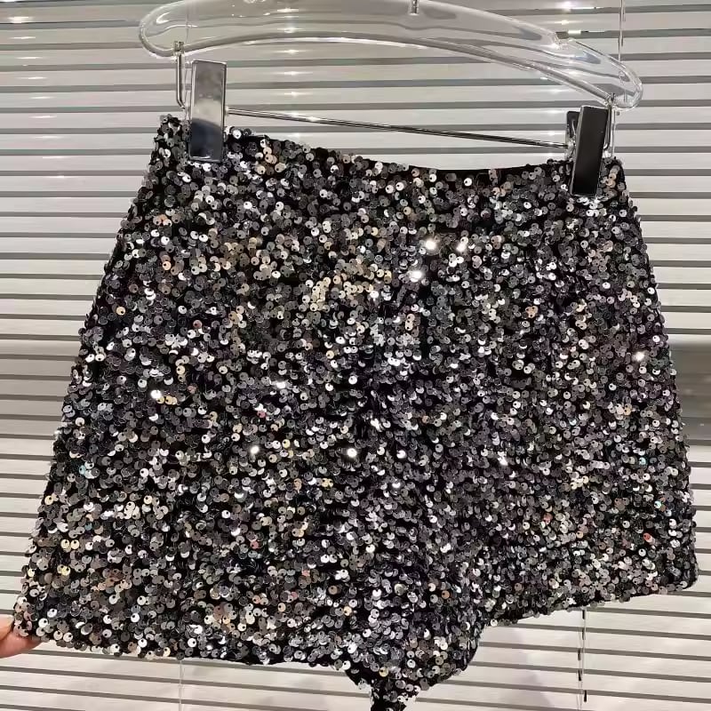 【bottoms】スパンコール付きショートパンツ Q7748