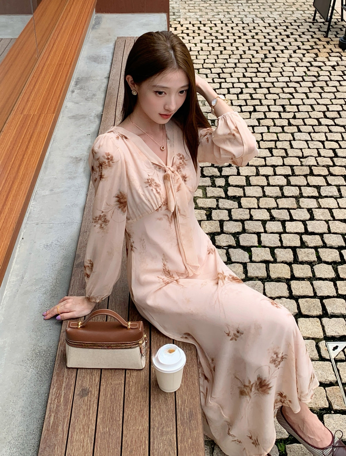 dress】ボウタイフラワー柄ロングワンピース Q8919 – NANASTYLE