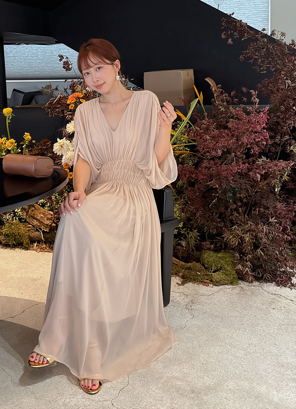 【dress】Vネックギャザーロングワンピース Q8756