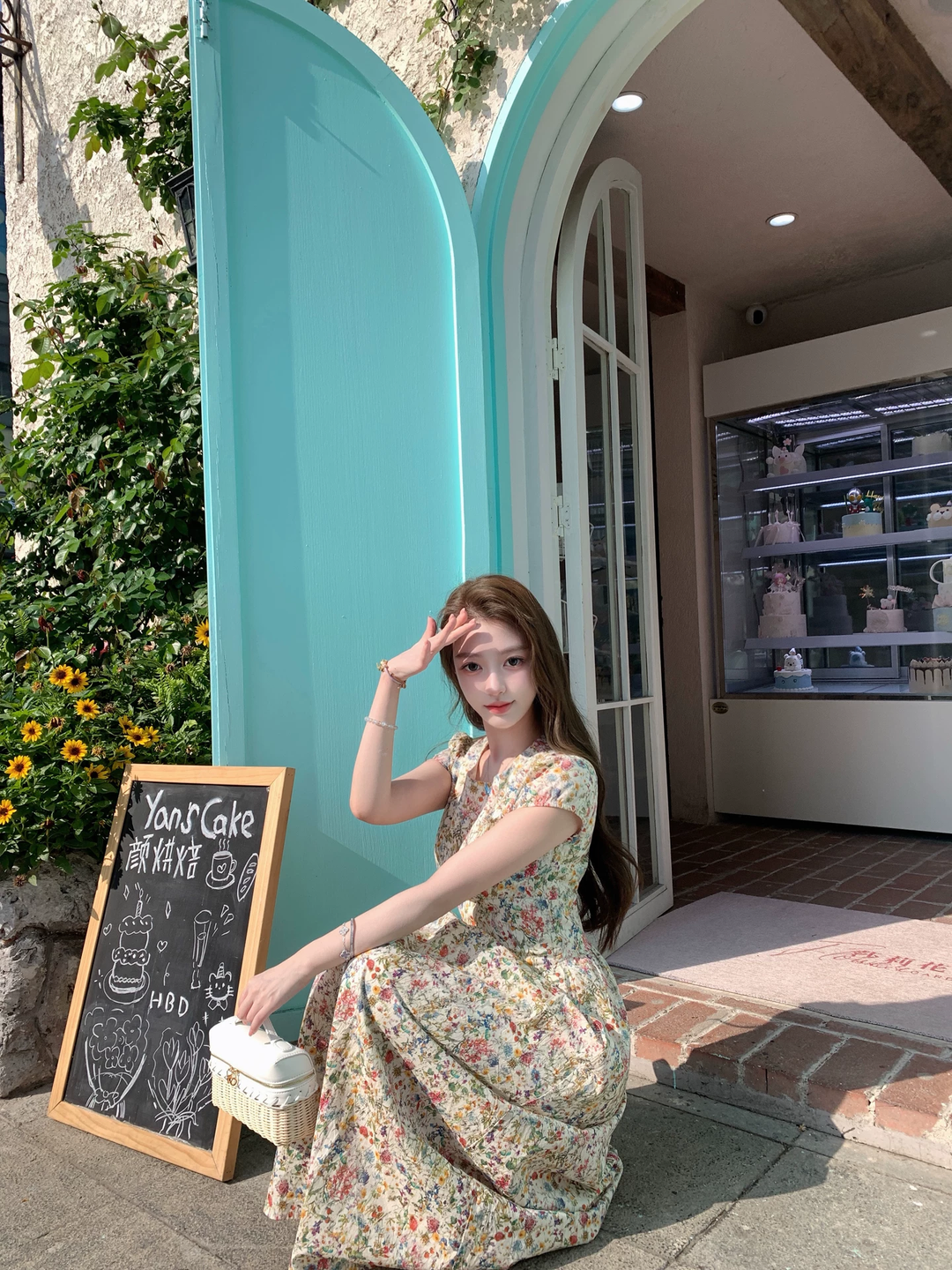 【dress】フラワー柄ワンピース Q8535