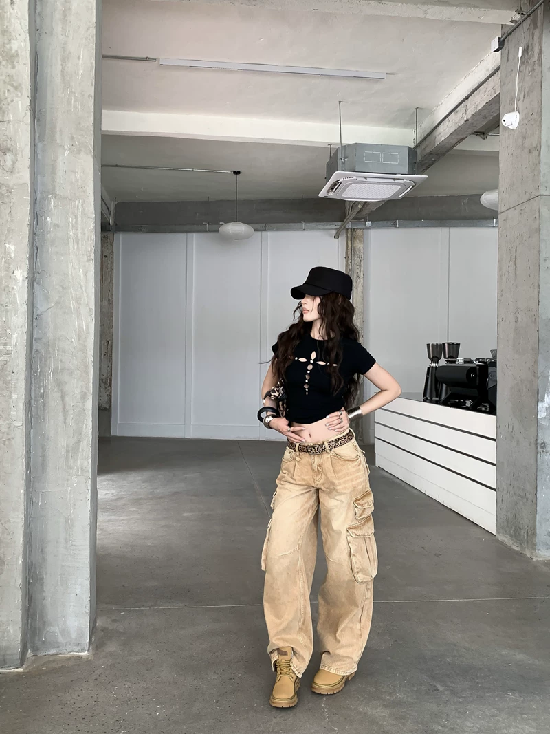 【tops】フロントカット半袖トップス Q8571