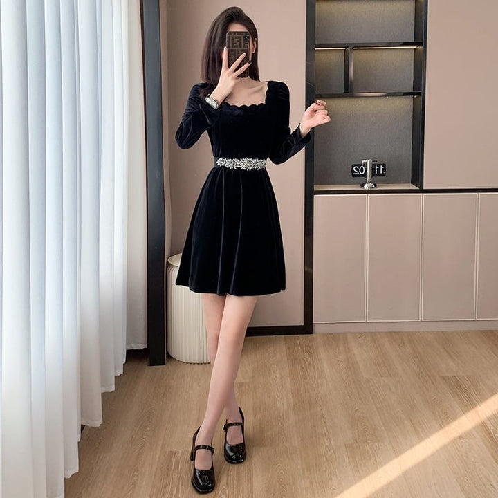 【dress】デートワンピースベルト付き　M17987